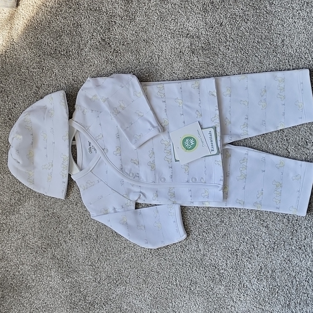NWT LITTLE ME Duck 3 piece set. 6m. Organic cotton.